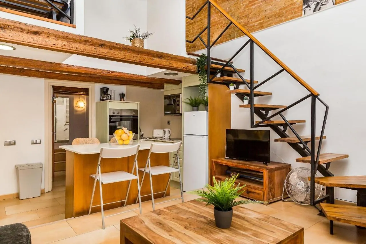 Fridays Flats Dreamy Duplex - Stylish Beach Loft Barcelona