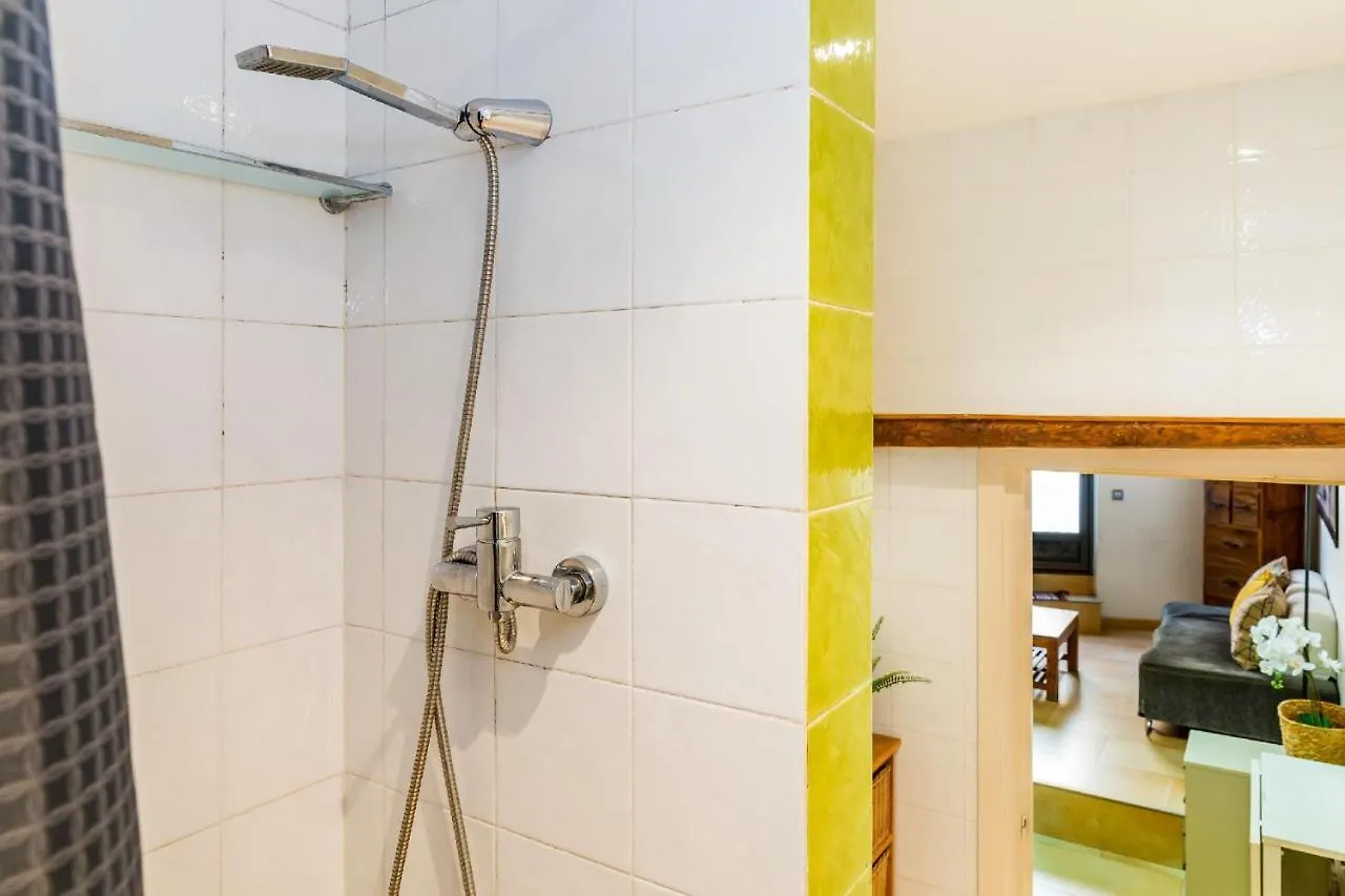 Fridays Flats Dreamy Duplex - Stylish Beach Loft Barcelona Hotel